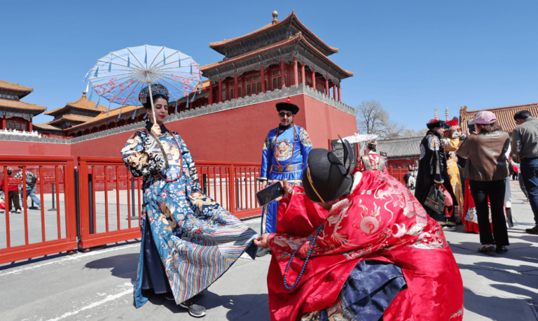 Tips for Exploring Chinese Festivals as a Foreign Traveler