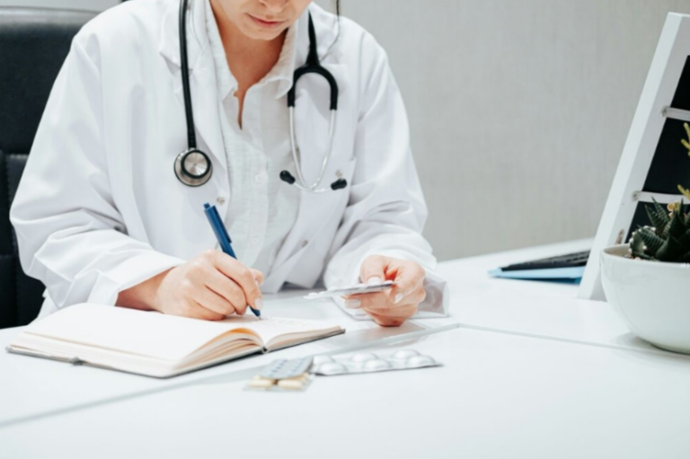 Factors Influencing Earnings for Temporary Medical Roles