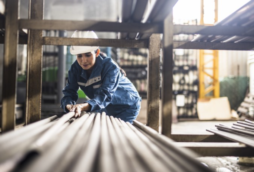 6 Best Specialty Steel Distributors For Industrial Buyers